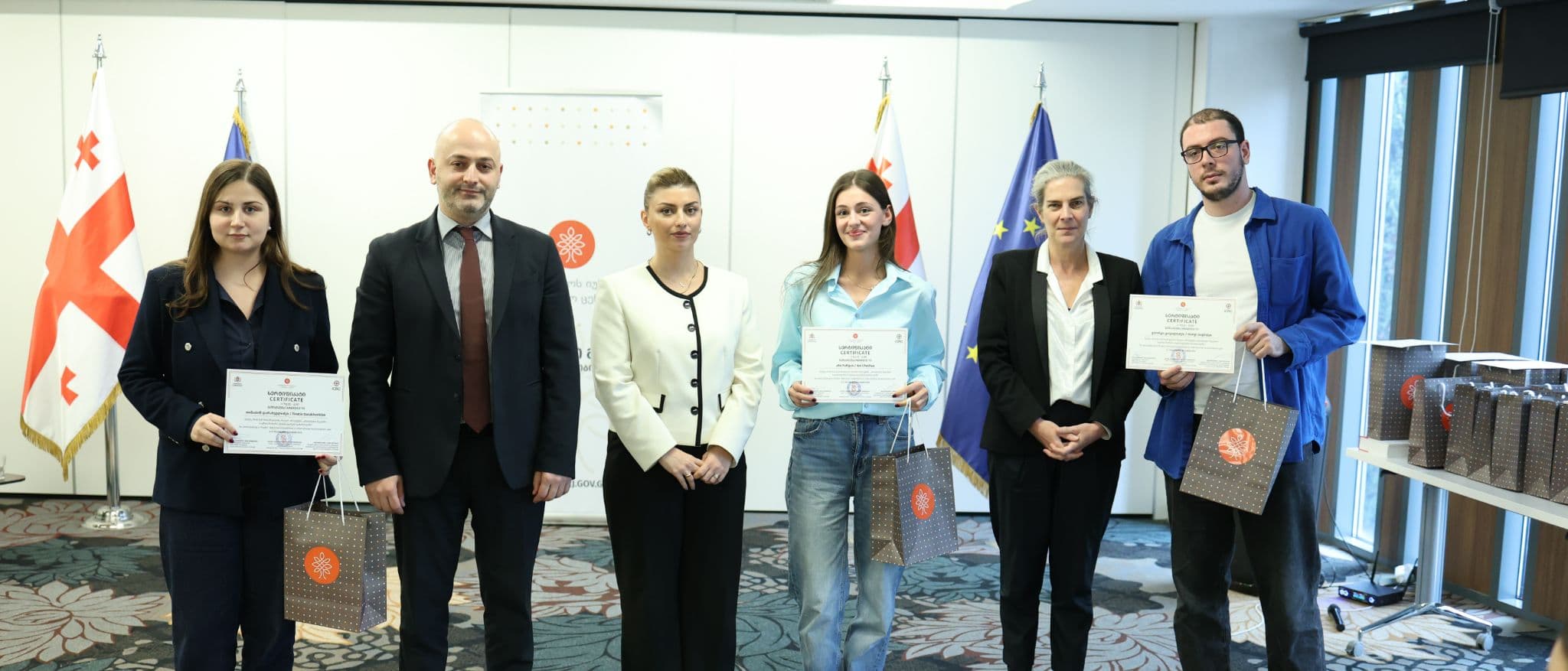 იუსტიციის მინისტრმა პაატა სალიამ იუსტიციის სასწავლო ცენტრში, სამუშაო შეხვედრა გამართა